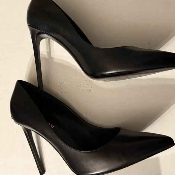 Saint Laurent Black Heels for Women - Picture 2 of 7